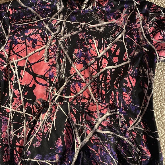 Muddy Girl Sweatshirt - Picture 4 of 7